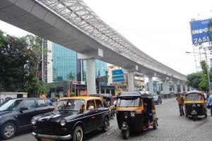 Bandra-West-Skywalk-(16)